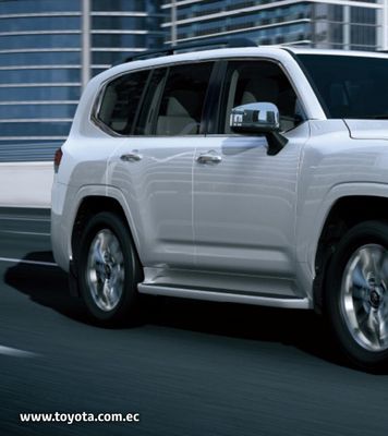 Ofertas de Carros, Motos y Repuestos en Manta | Toyota Land-Cruiser-300 de Toyota | 27/9/2023 - 27/9/2024