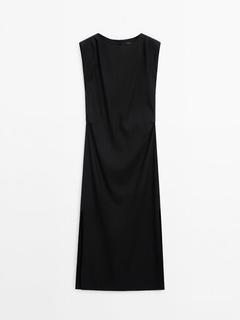Oferta de Vestido con lino stretch detalle pliegues por $149 en Massimo Dutti